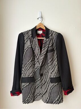 Alberto Makali Black and Gray Patterned Blazer with Red Lining